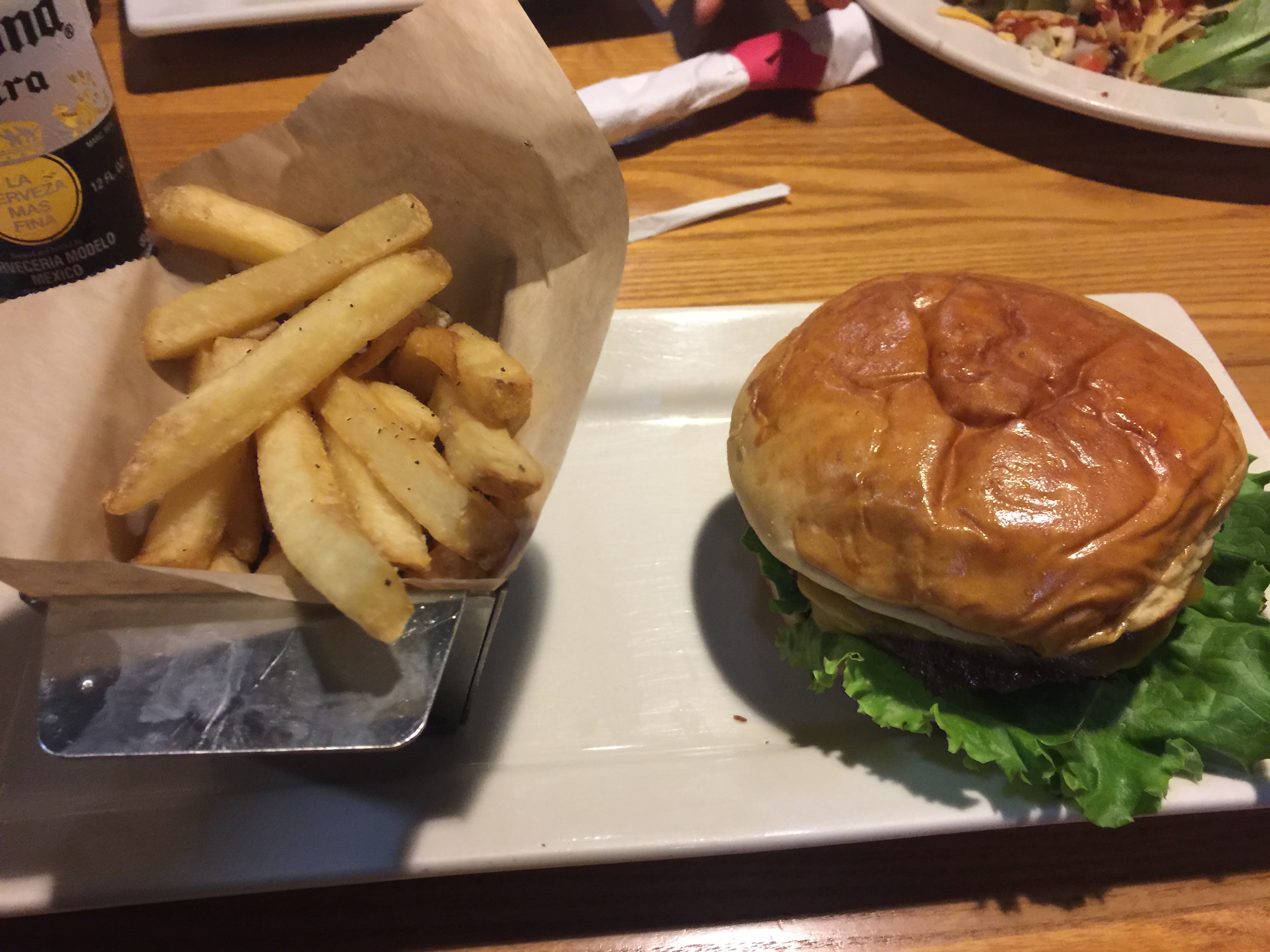 13【グアムの旅】チリズのハンバーガーとステーキ