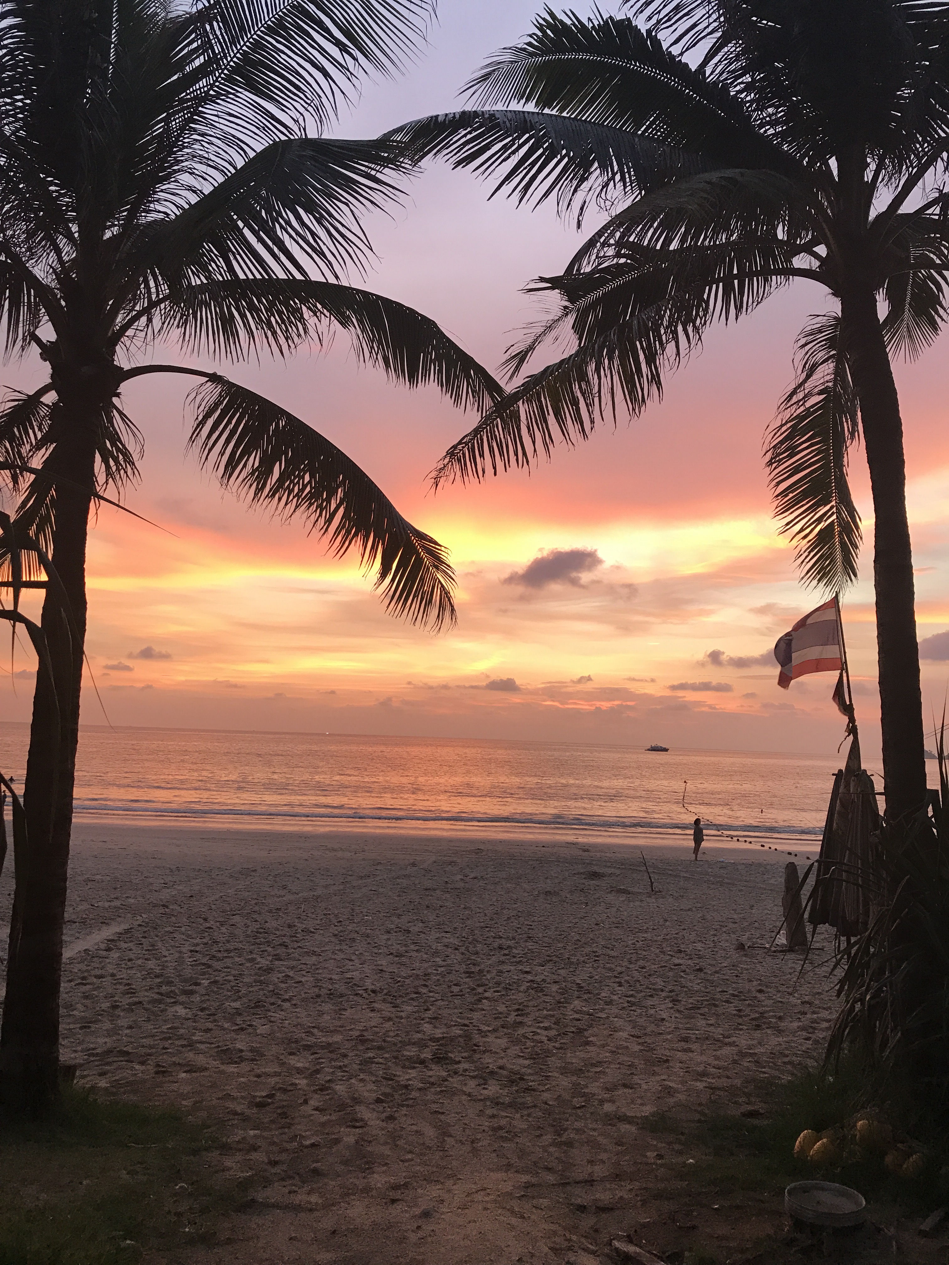 プーケット＆ピピ島旅行記 11【プーケット島】パトンビーチの夕日