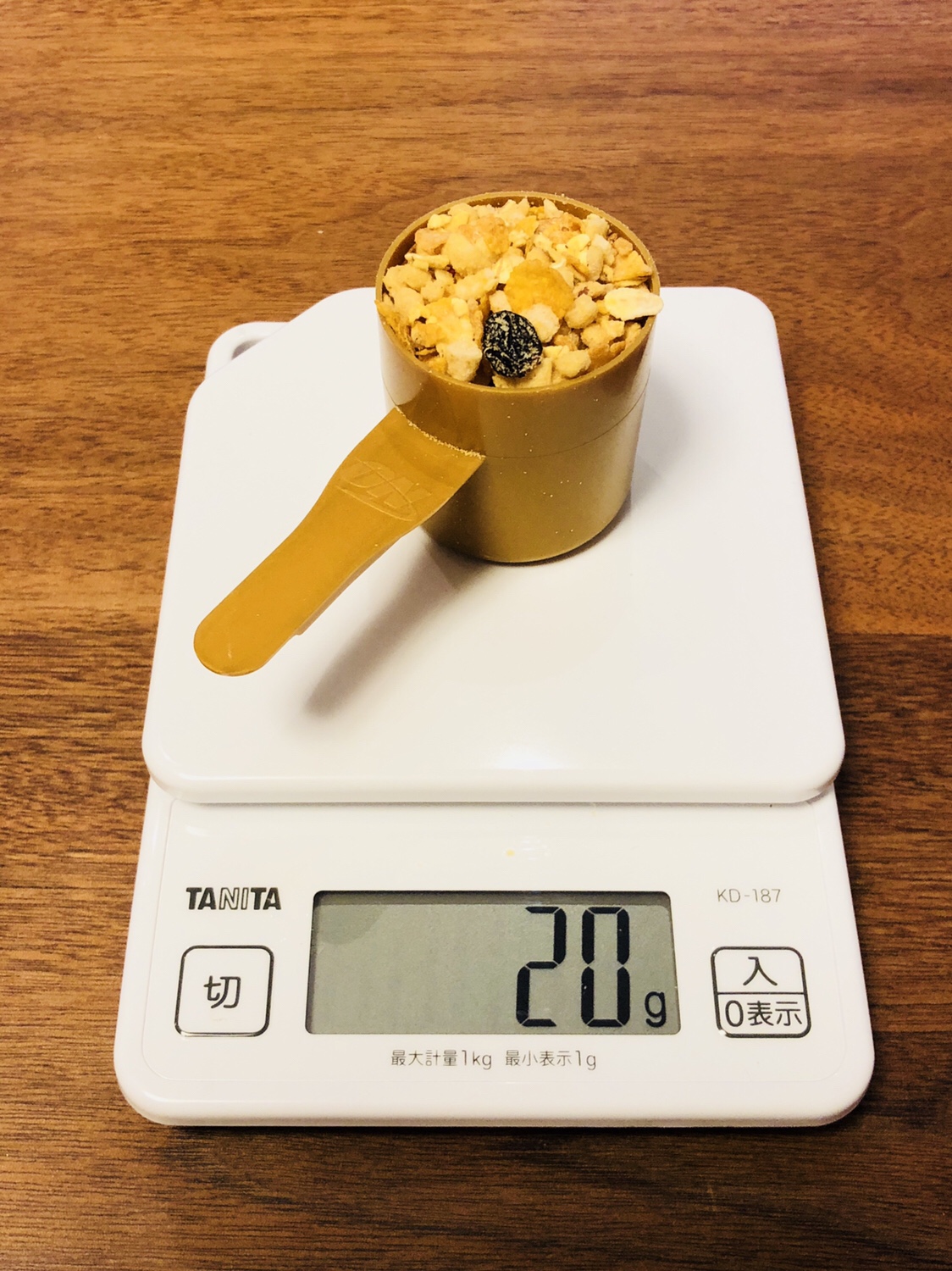 【グラノーラ40g】どのくらい？ フルーツグラノラの量り方