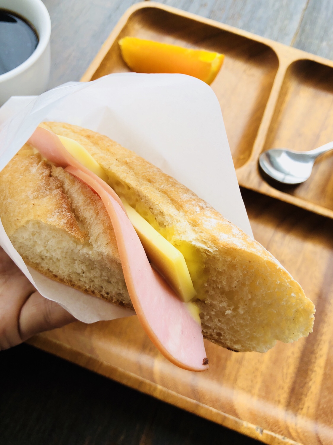 05 広島で朝食を 43