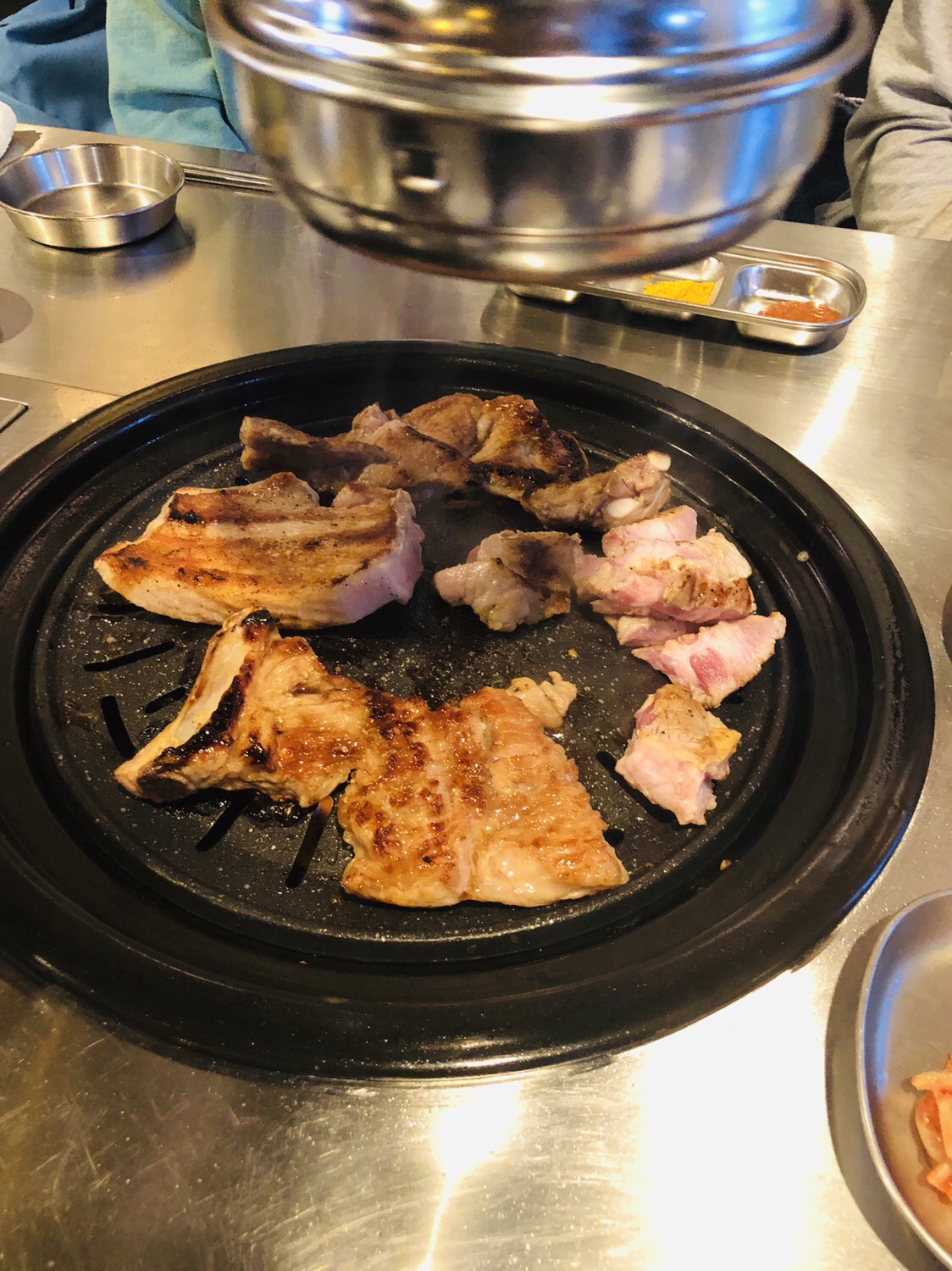 韓国家族四人旅 Ep11 海雲台で焼肉！ そして就寝前なのにチキンのテイクアウト🐔