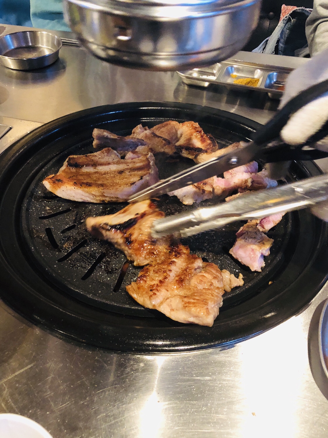 韓国家族四人旅 Ep11 海雲台で焼肉！ そして就寝前なのにチキンのテイクアウト🐔