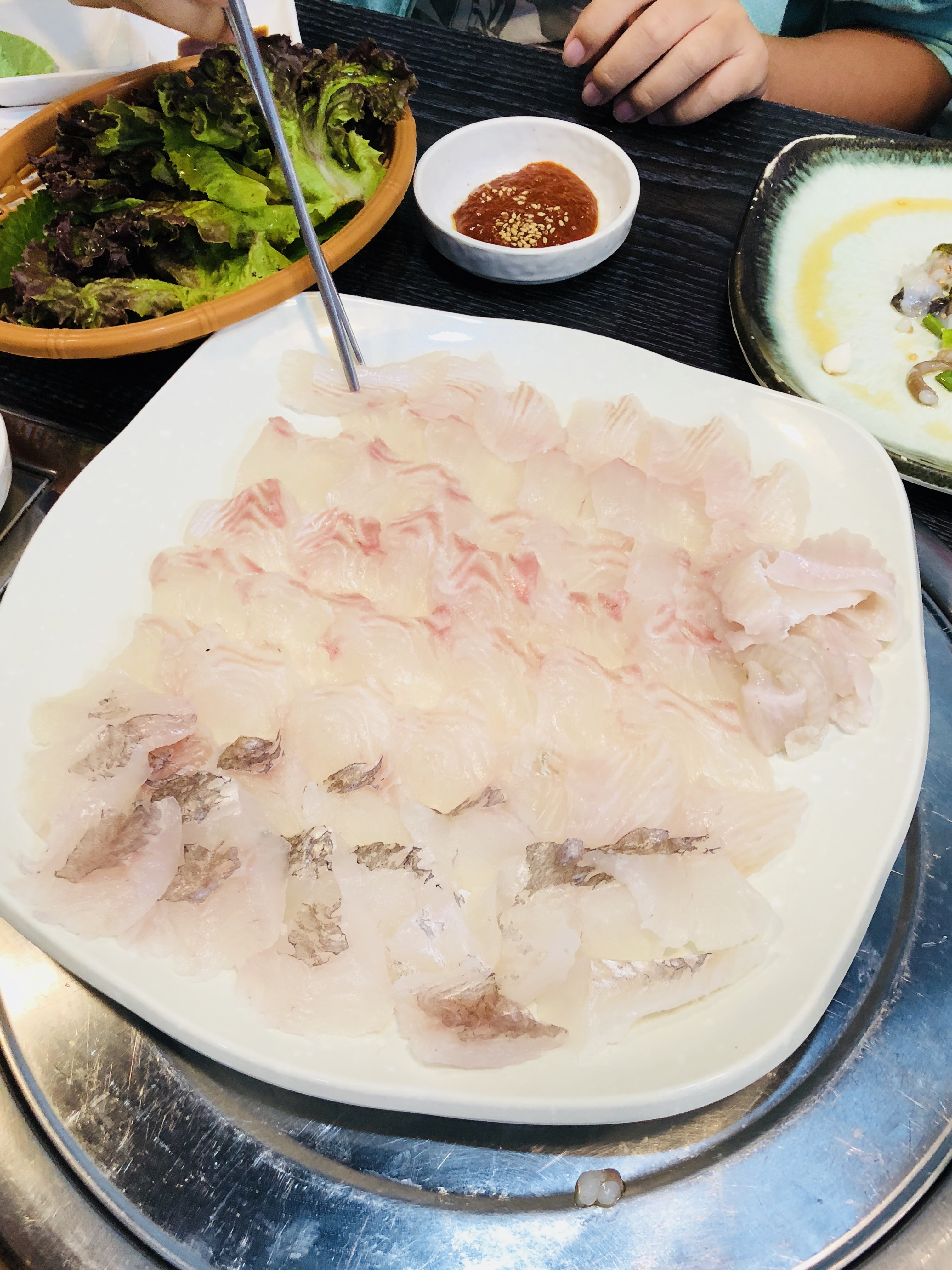 韓国家族四人旅 Ep15【海雲台グルメ】海鮮鍋と刺身とタコの踊り食いとポンテギの味