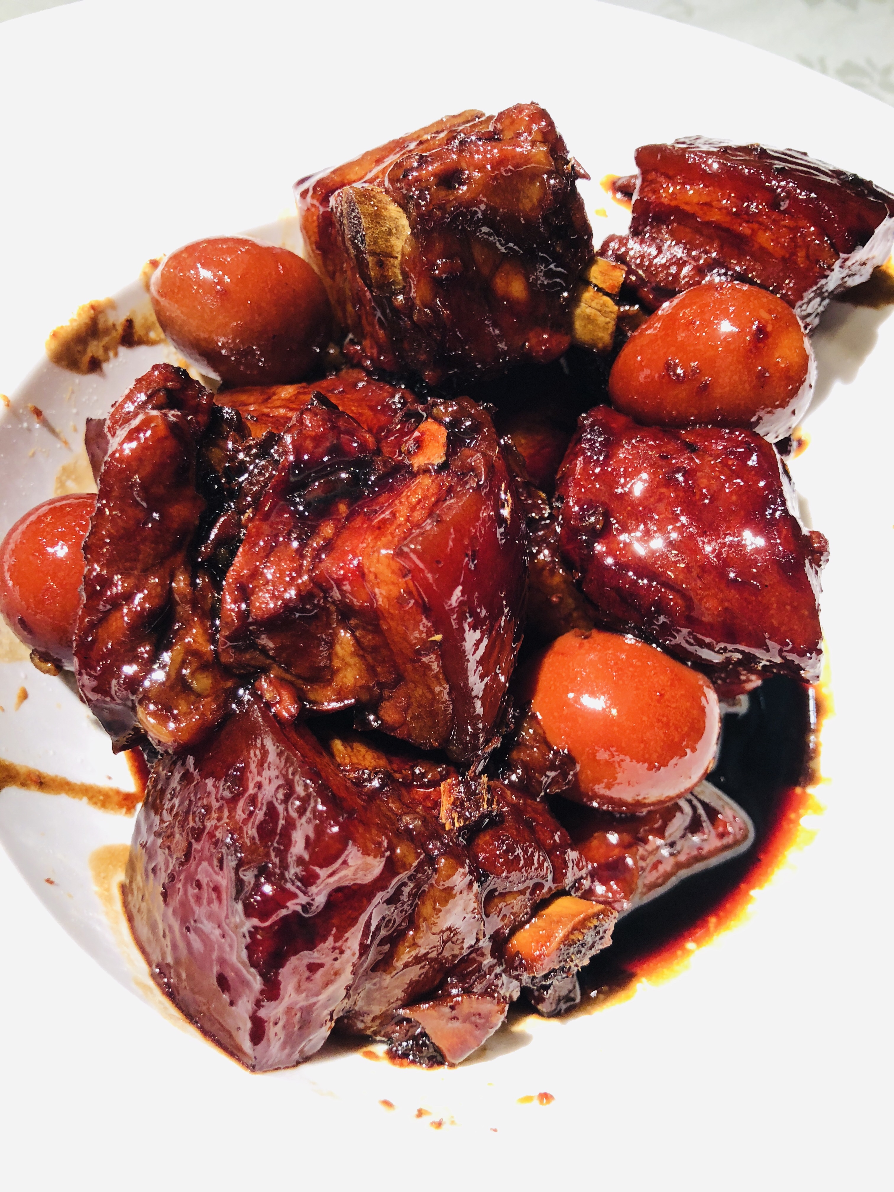 15【南京路グルメ】三瑪璐酒樓の紅焼肉と小籠包
