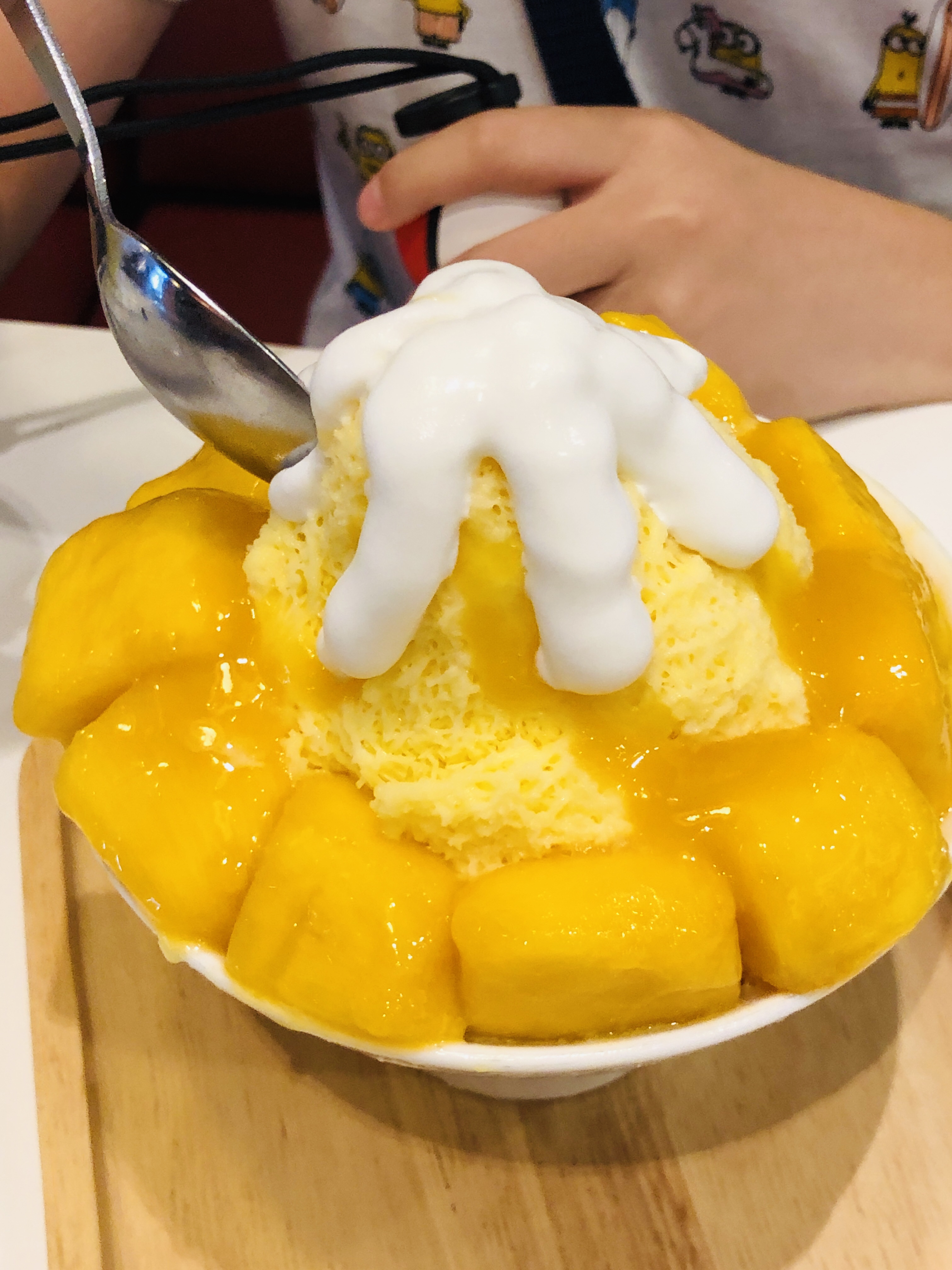 タイ旅行12【Swensen's】マンゴーかき氷の緑の物体の正体は？