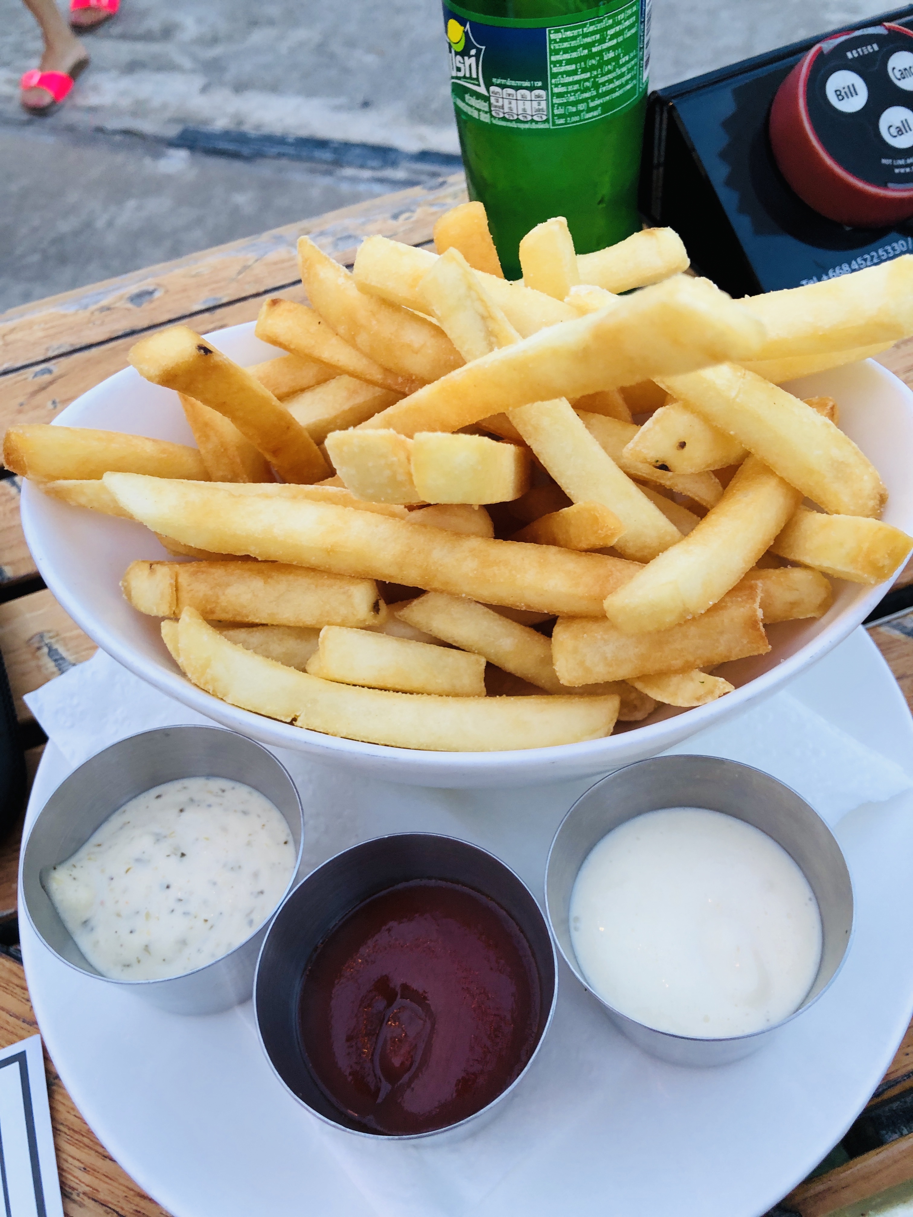 タイ旅行19【アジアティーク攻略③】夕食はグリルドチキン【レストラン】