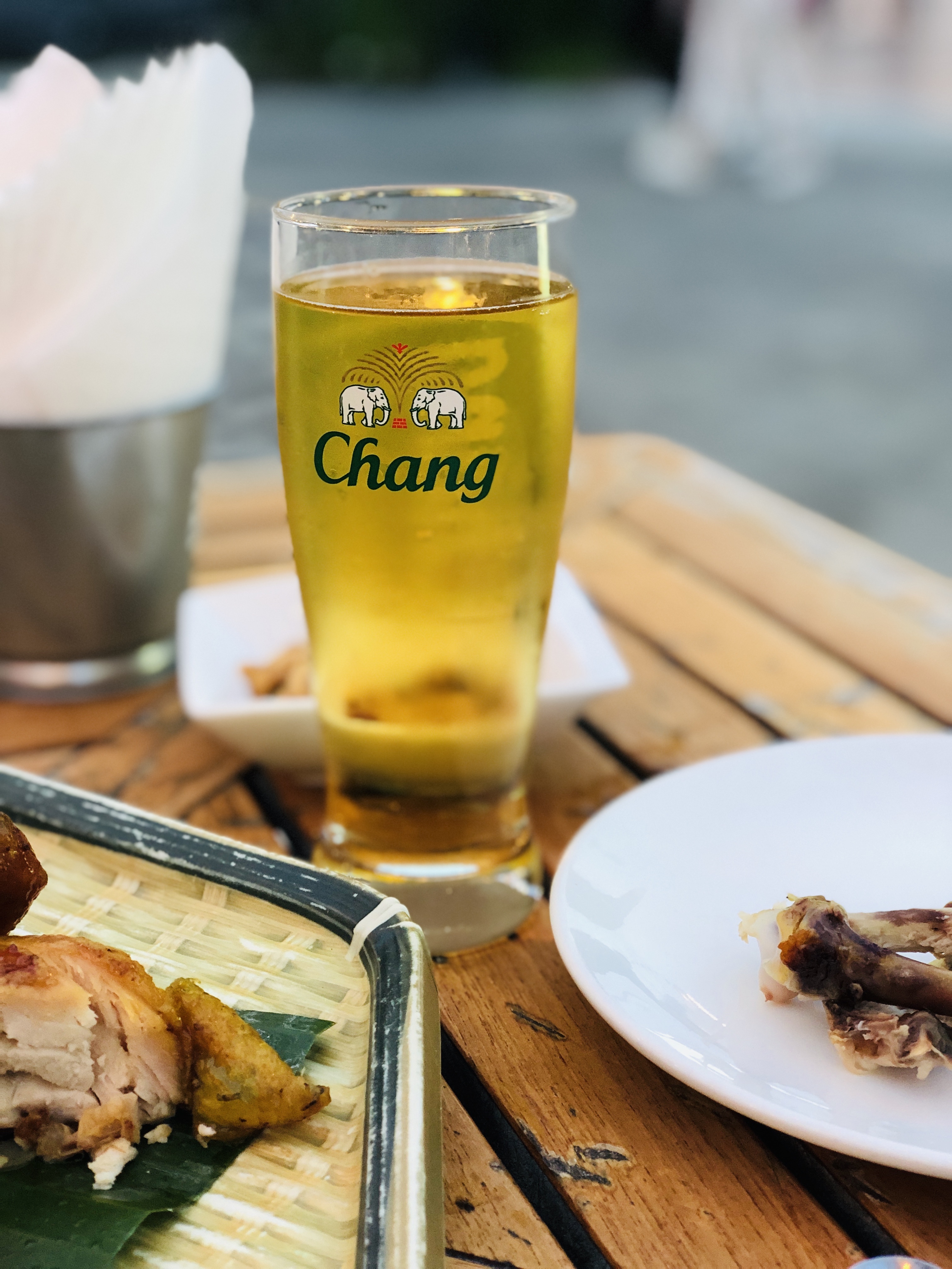 タイ旅行19【アジアティーク攻略③】夕食はグリルドチキン【レストラン】