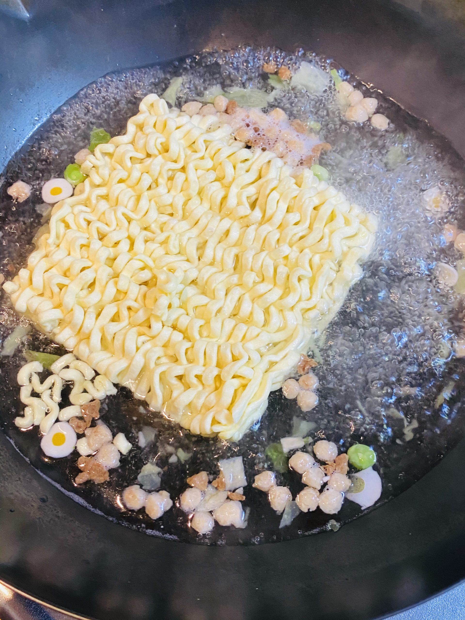 韓国のインスタントのジャージャー麺の作り方【ジンチャジャン編】