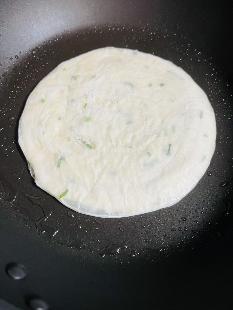 【義美】冷凍の葱油餅の作り方