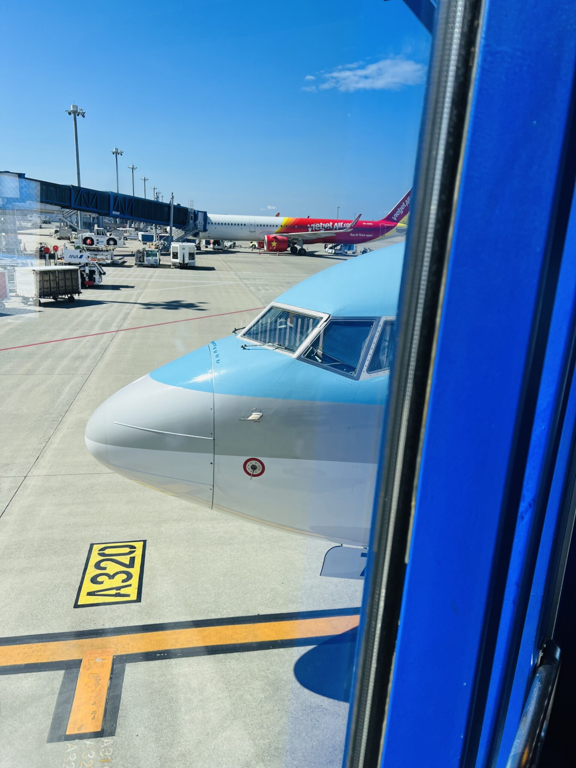 韓国ソウル旅 S2 Ep01 中部国際空港（セントレア）から大韓航空機でインチョン国際空港へ行く方法【機内食】
