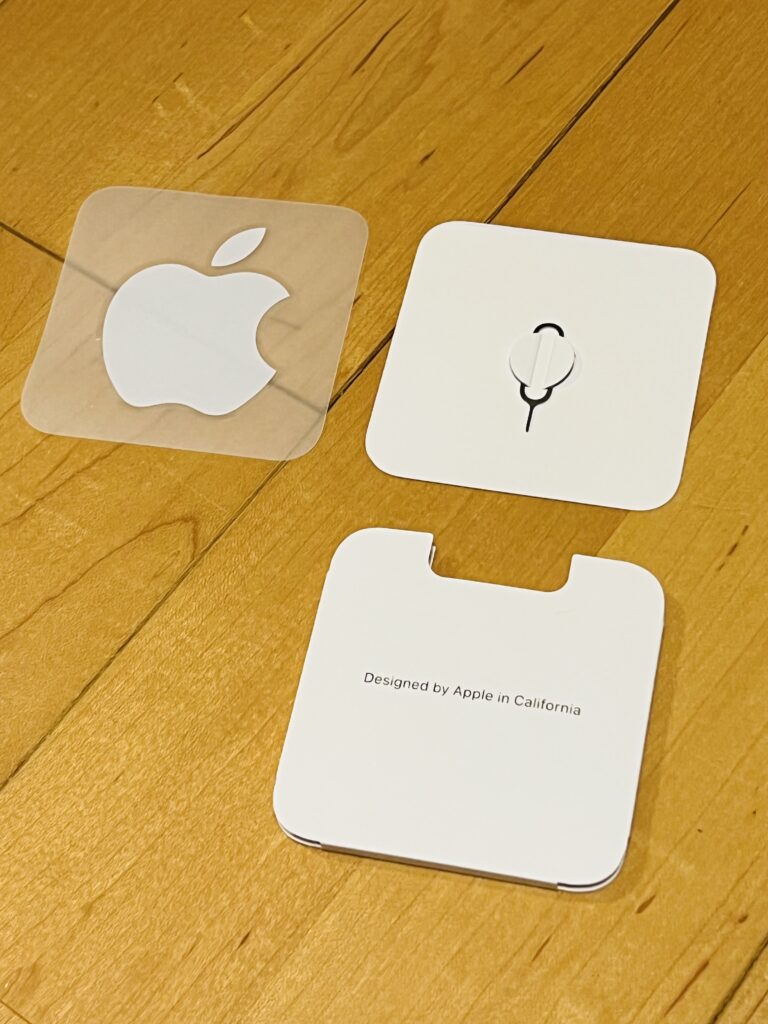 【iPhone15】SIMカードの入れ方 入れ替え方法【向きは?】 【iPhone15】SIMカードの入れ方 入れ替え方法【向きは?】