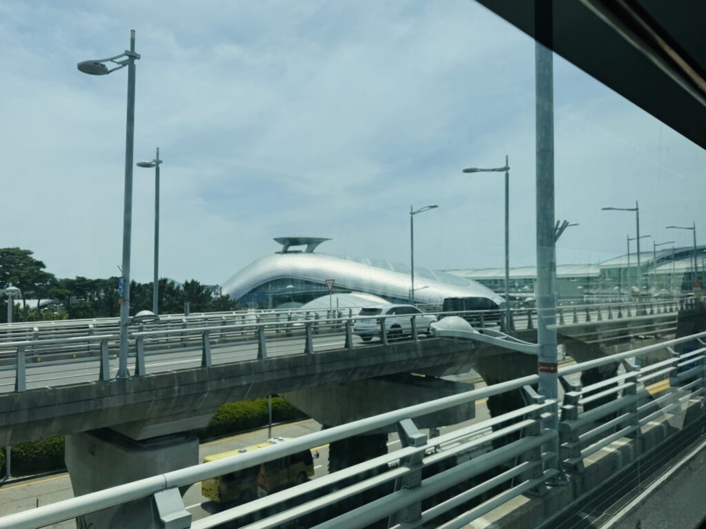 ソウル旅2024 Ep14 リムジンバスで快適移動!ソウルから仁川空港への行き方 ソウル旅2024 Ep14 リムジンバスで快適移動!ソウルから仁川空港への行き方