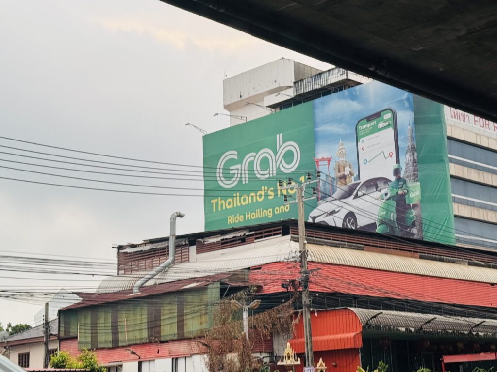 【バンコク旅行記2025】 Ep03|Grab初体験で空港からホテルへ。バンコク移動が一気にラクになった話 【バンコク旅行記2025】 Ep03|Grab初体験で空港からホテルへ。バンコク移動が一気にラクになった話