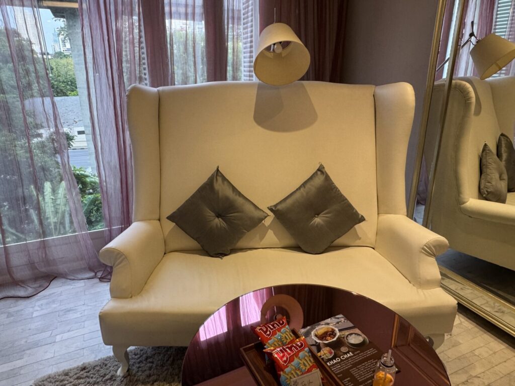 【バンコク旅行記2025】Hua Chang Heritage Hotelにチェックイン。広い客室と剥き出しのバスタブ 【バンコク旅行記2025】Hua Chang Heritage Hotelにチェックイン。広い客室と剥き出しのバスタブ