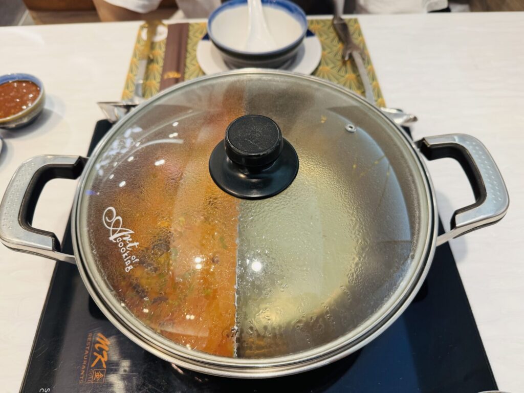 【バンコク旅行記2025】Ep05 初日は両替してサイアムスクエアを歩き、タイスキで終える 【バンコク旅行記2025】Ep05 初日は両替してサイアムスクエアを歩き、タイスキで終える