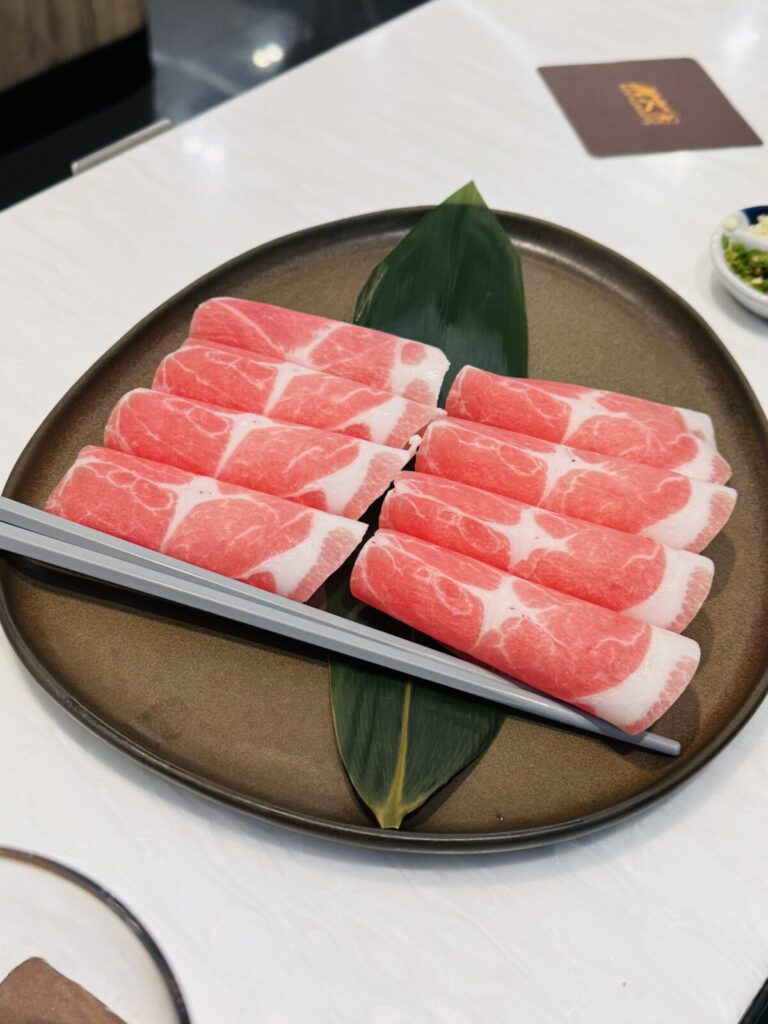 【バンコク旅行記2025】Ep05 初日は両替してサイアムスクエアを歩き、タイスキで終える 【バンコク旅行記2025】Ep05 初日は両替してサイアムスクエアを歩き、タイスキで終える