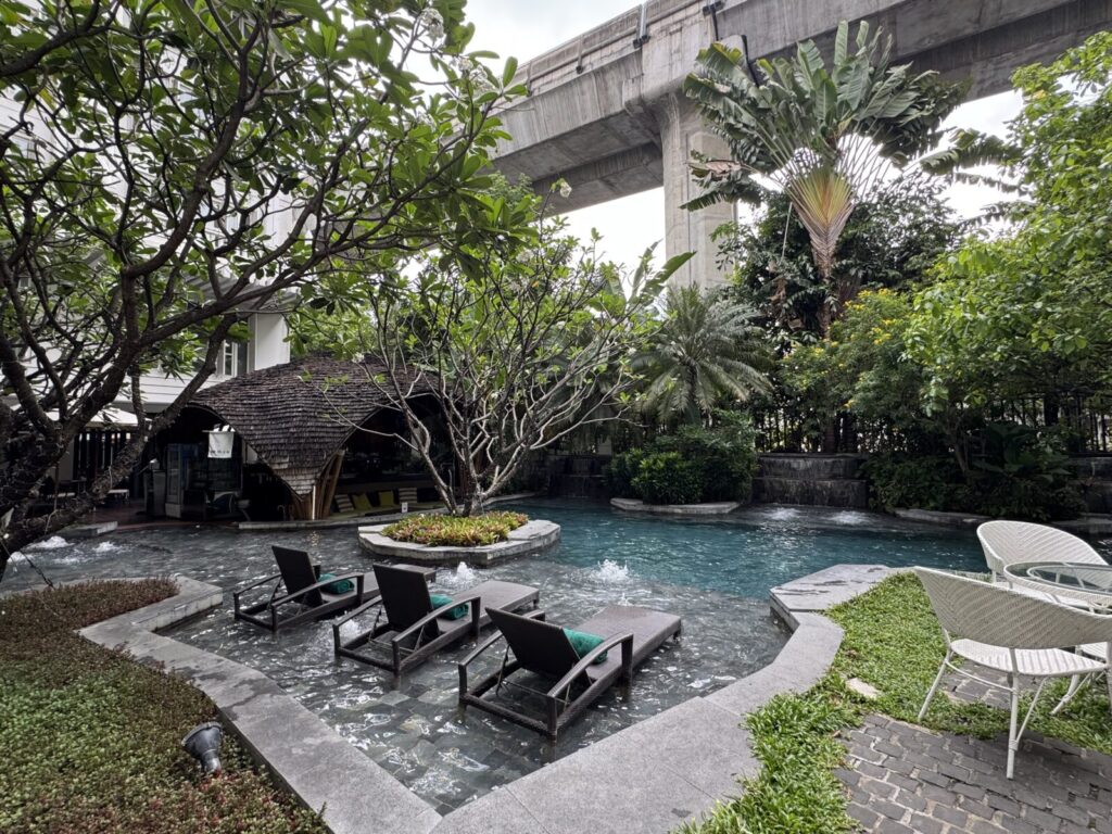 【バンコク旅行記2025】Hua Chang Heritage Hotelにチェックイン。広い客室と剥き出しのバスタブ 【バンコク旅行記2025】Hua Chang Heritage Hotelにチェックイン。広い客室と剥き出しのバスタブ