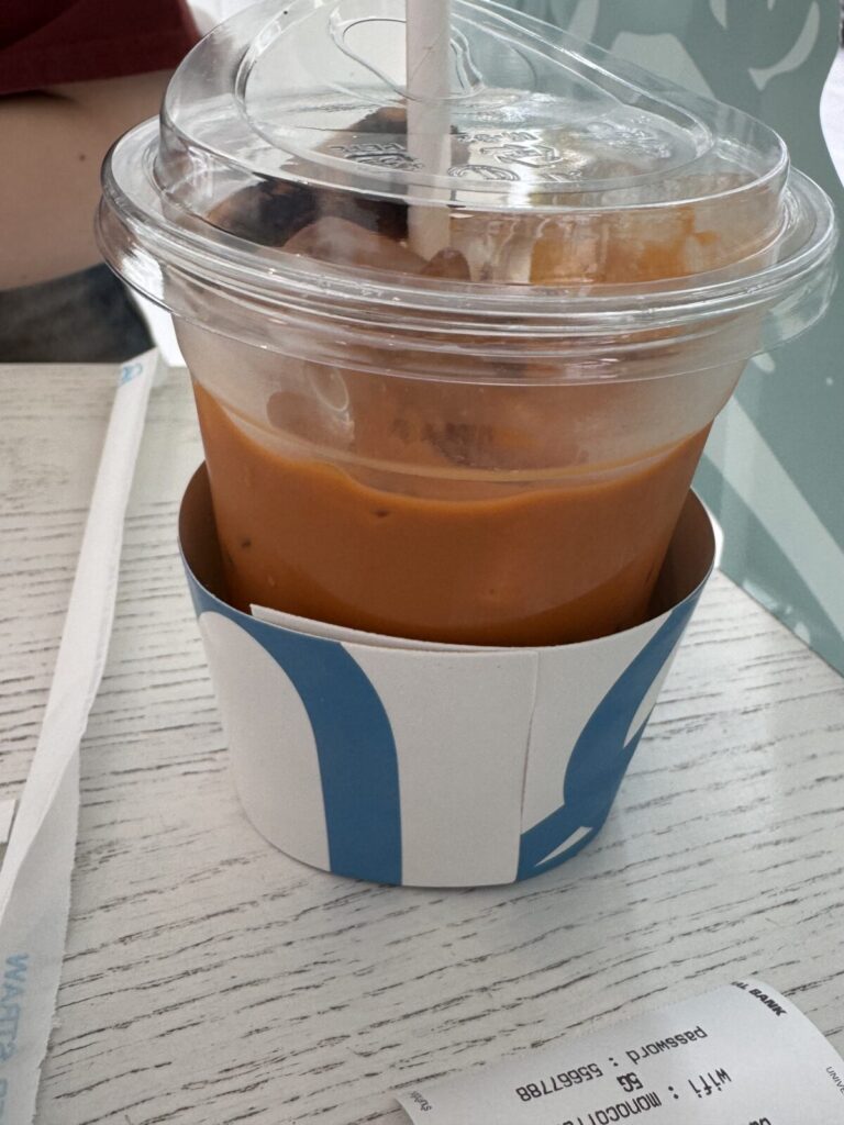 【バンコク旅行記2025】Ep06 二日目の朝食はMono cafe bkkで 【バンコク旅行記2025】Ep06 二日目の朝食はMono cafe bkkで