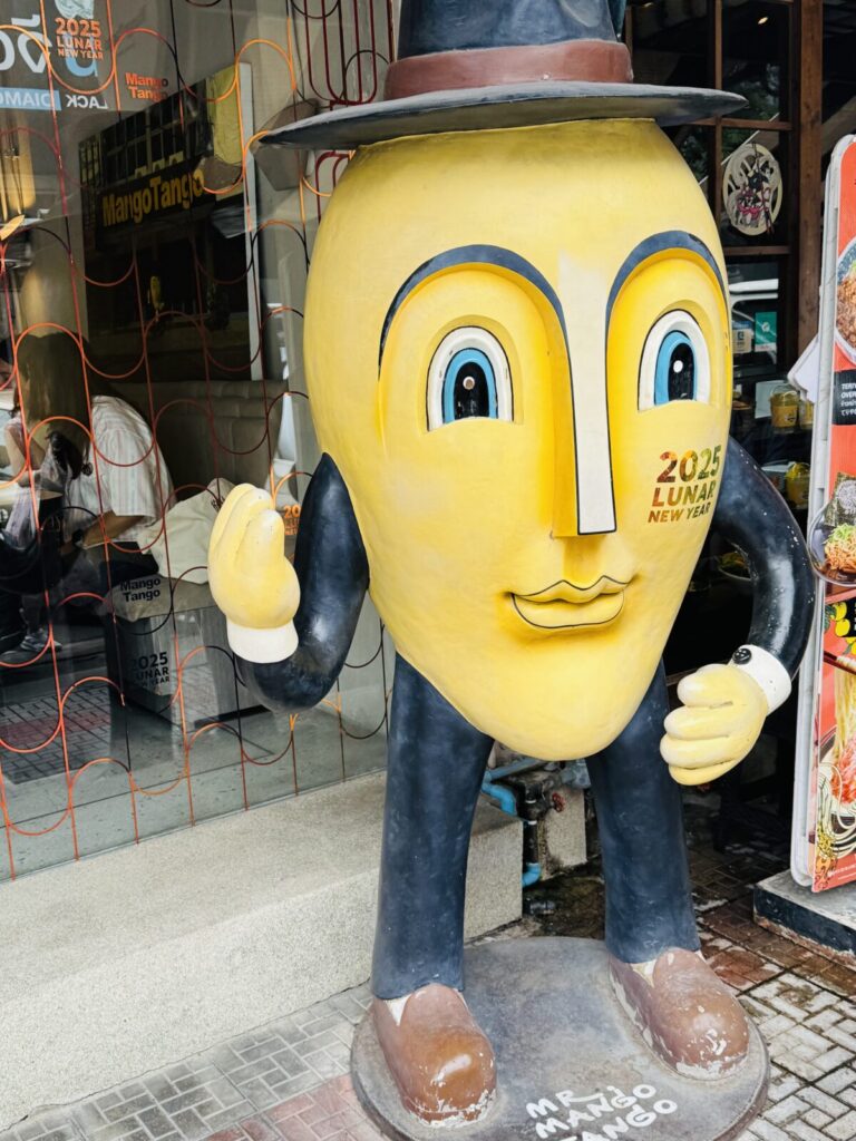 【バンコク旅行記2025】Ep07 サイアムスクエアでマンゴ・タンゴのカオニャオマムアンを食べる