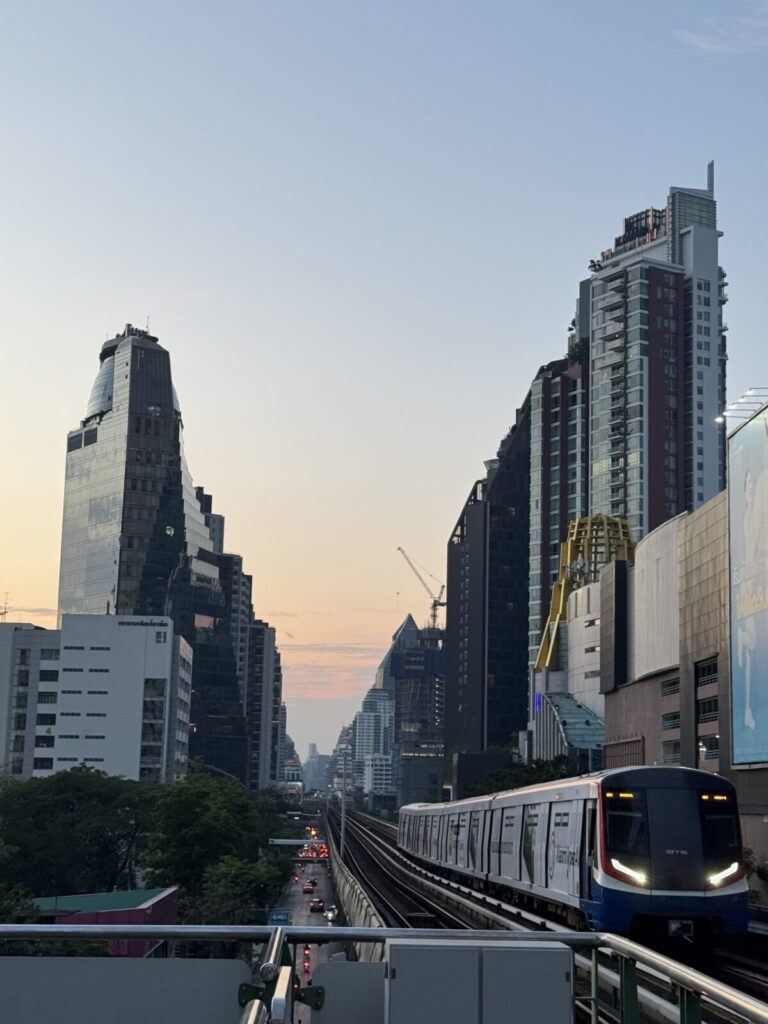 【バンコク旅行記2025】Ep08  フットマッサージの前にエカマイでガイヤーン🐓